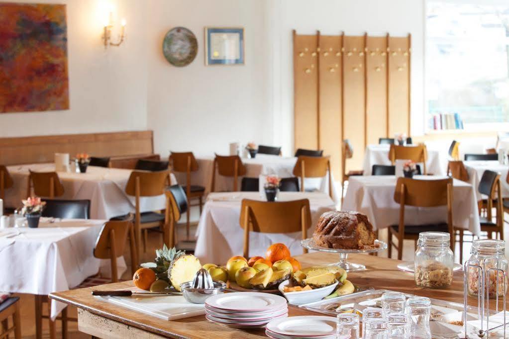 גמונדן Keramikhotel Goldener Brunnen מראה חיצוני תמונה
